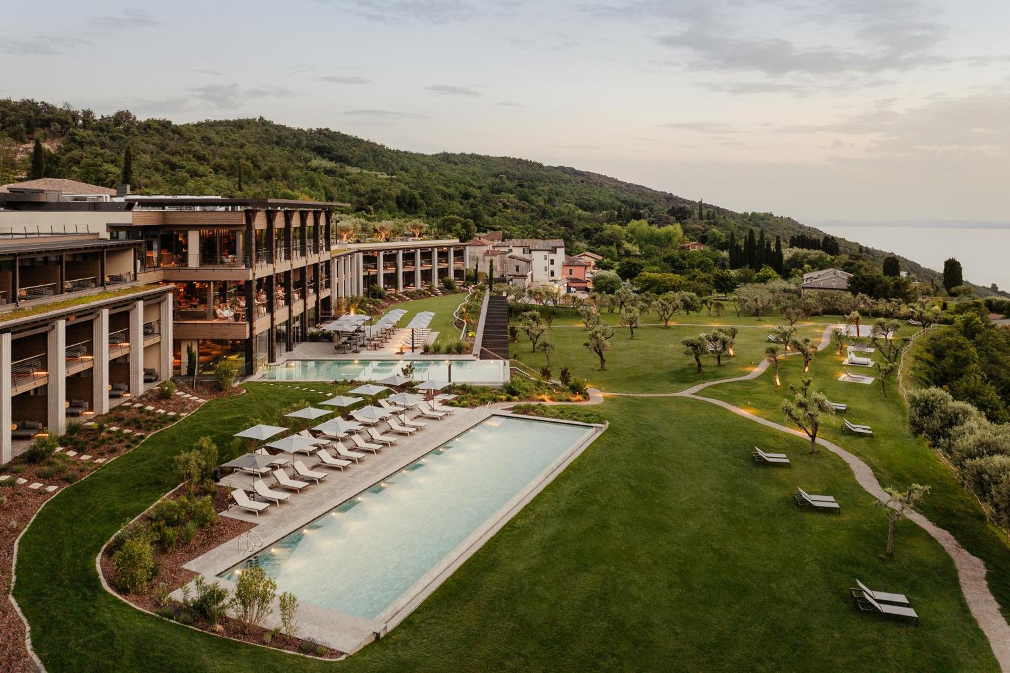 Hotel Cape Of Senses Torri Del Benaco Exterior foto