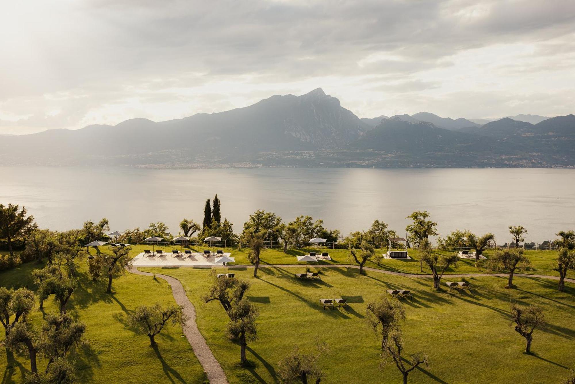 Hotel Cape Of Senses Torri Del Benaco Exterior foto